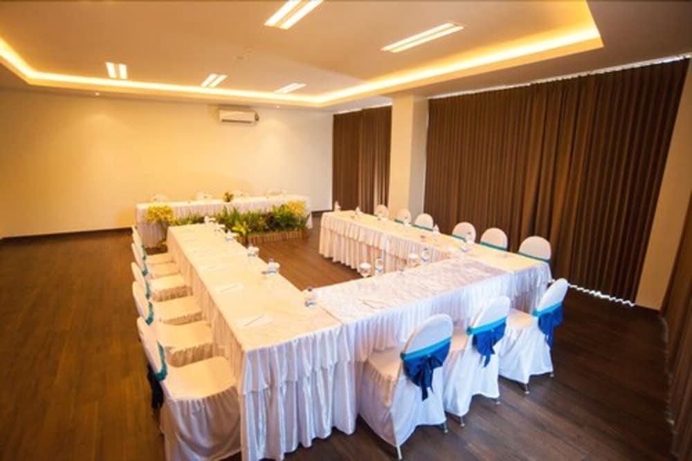 מטאראם Idoop Hotel By Prasanthi מראה חיצוני תמונה